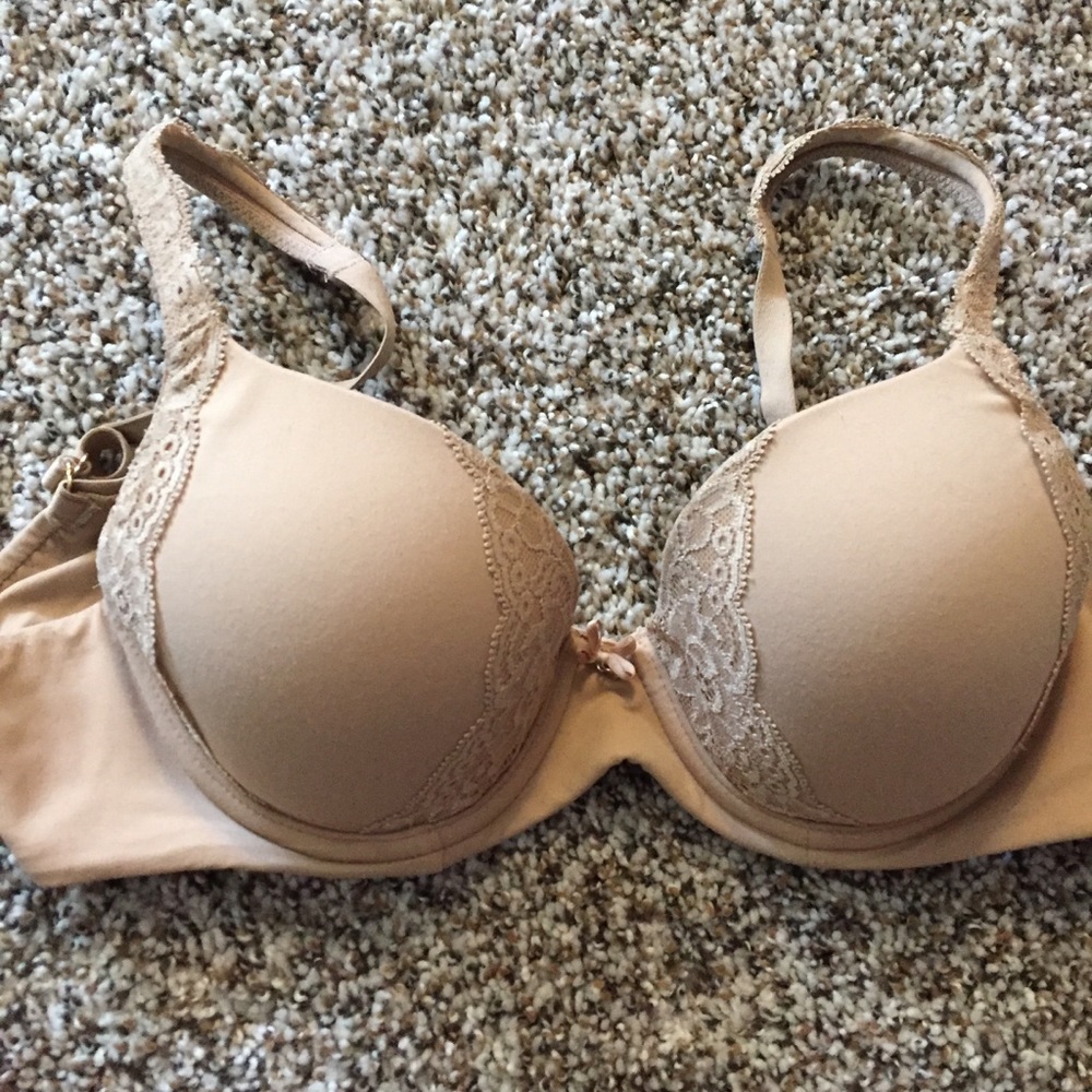 SOMA Embraceable Nude Lace Bra